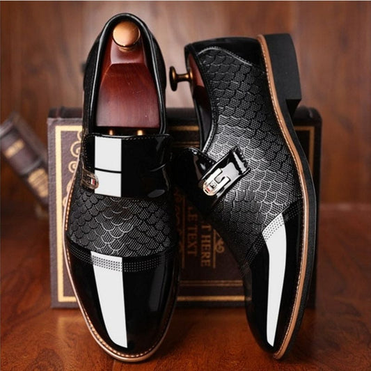 Embossed Men's Leather Shoes - Nocturnal Nest